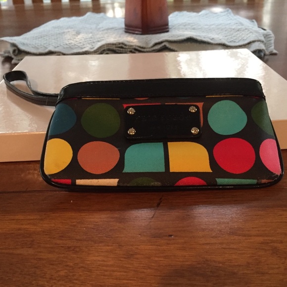Kate Spade Wristlet ♠️ - Picture 1 of 8
